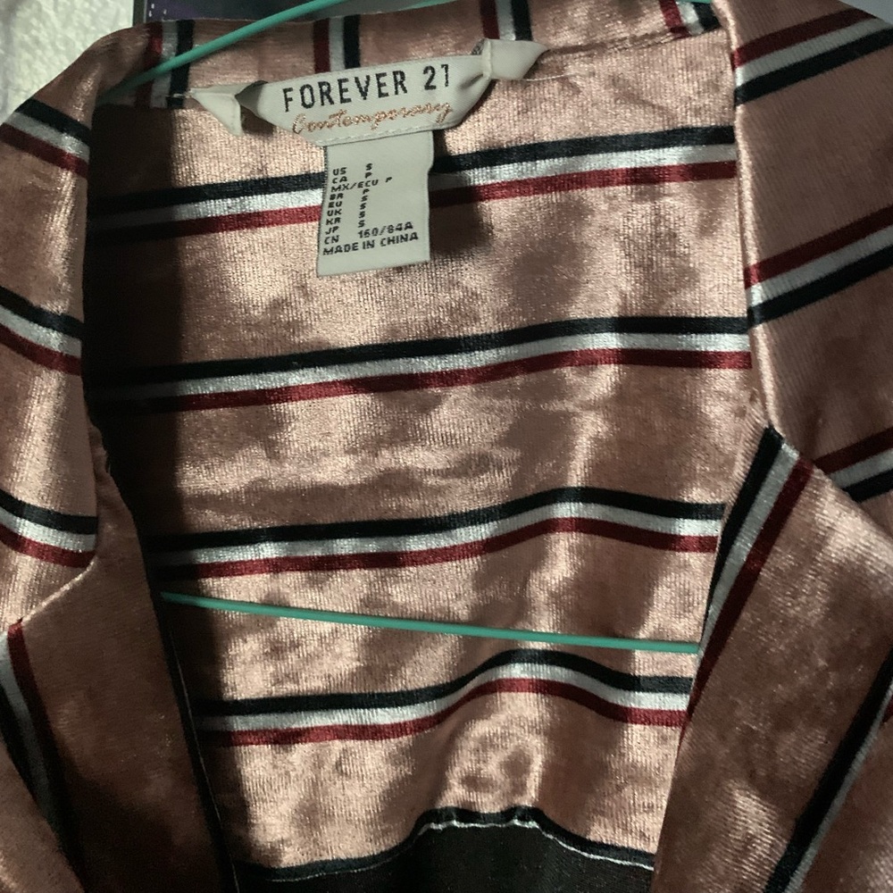 Pink w/Stripes Velvet Top - Picture 3 of 4